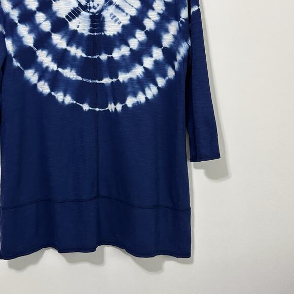 Chicos Zenergy Tie Dye Shirt Top 1 Size 8/10 3/4 Sleeve Blue V Neck Casual Tunic - Picture 2 of 9